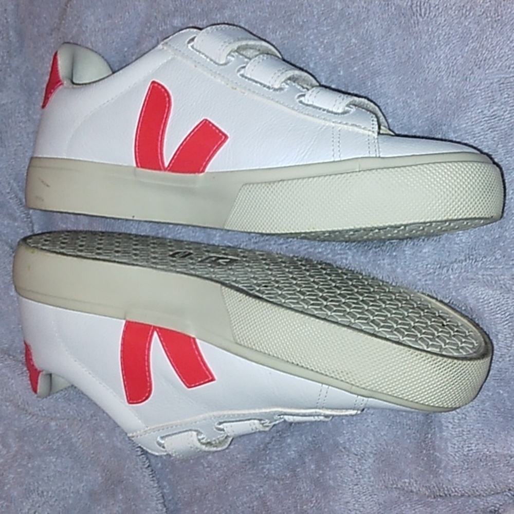 Womens Veja Recife